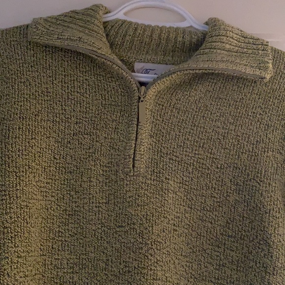 Spring Green Sweater SIZE L - Picture 2 of 3